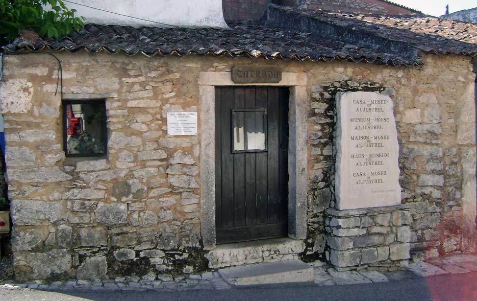 Lúcia de Jesus dos Santos Museum